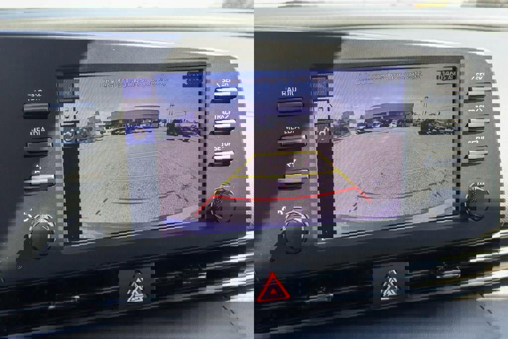 New 2026 Hyundai Elantra Sport image 4