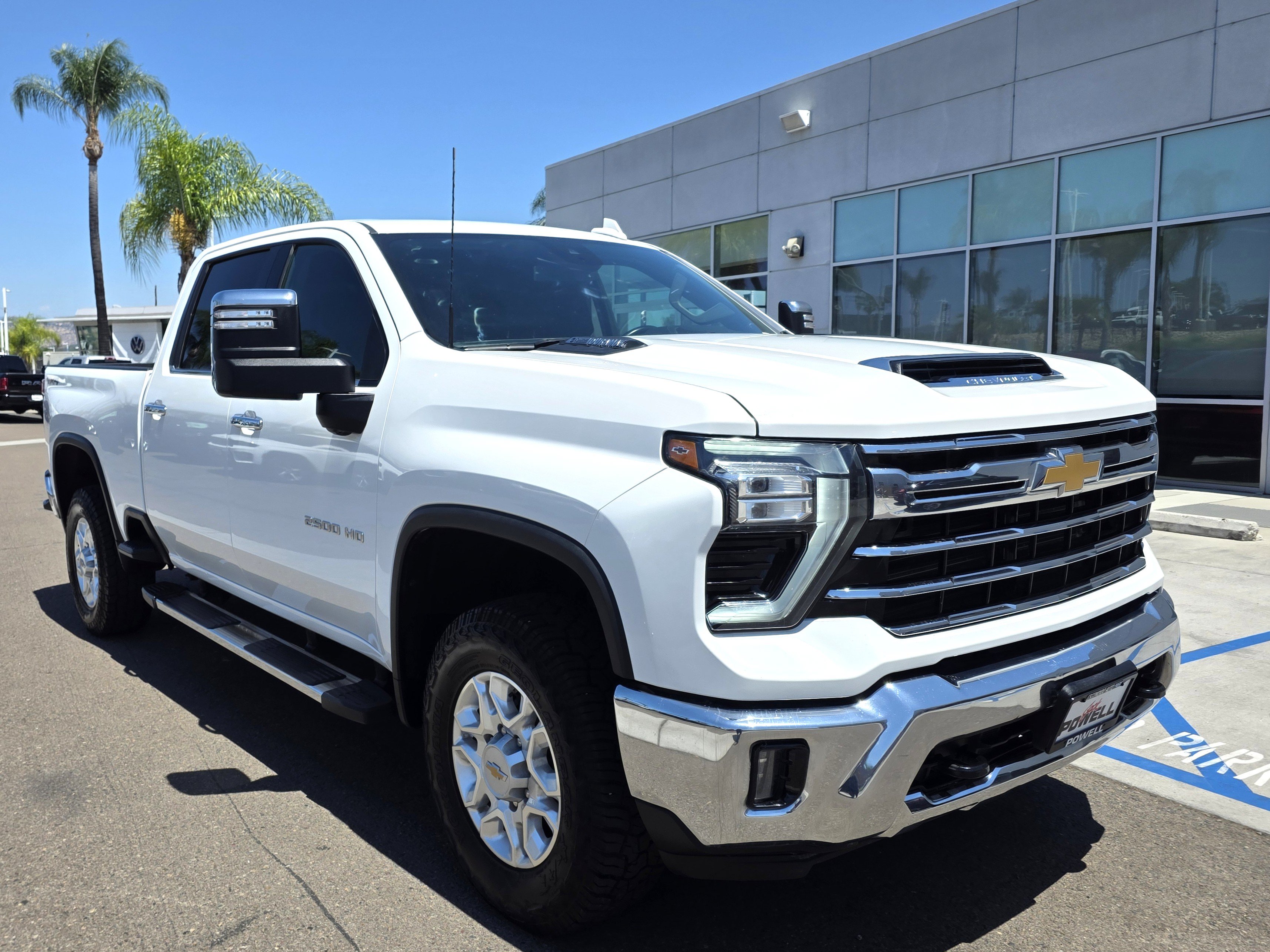 Used 2024 Chevrolet Silverado 2500 LTZ AWD/4WD image 6