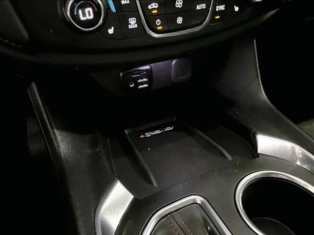 Used 2023 Chevrolet Traverse RS FWD image 26