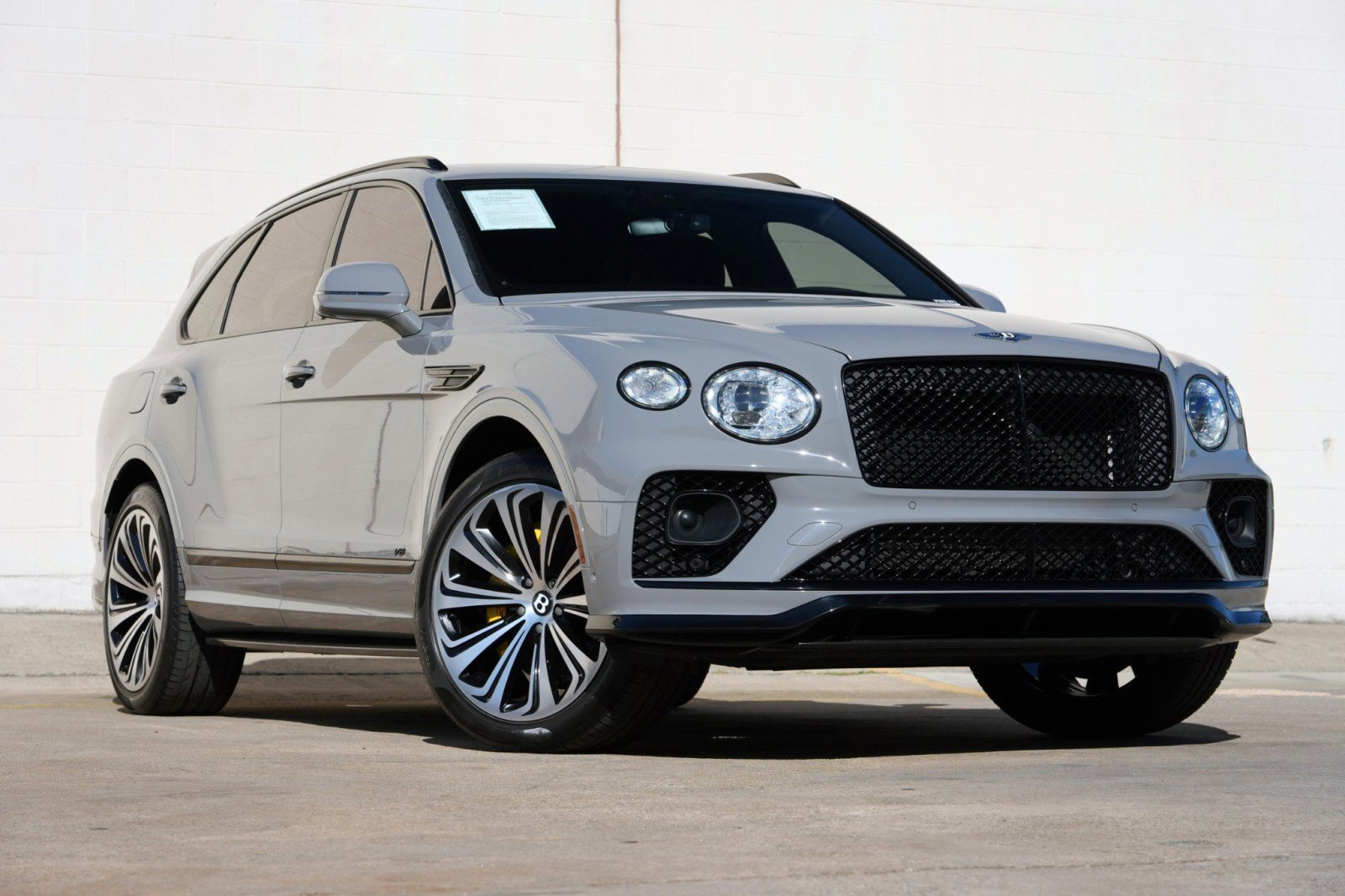 Used 2022 Bentley Bentayga AWD/4WD image 62