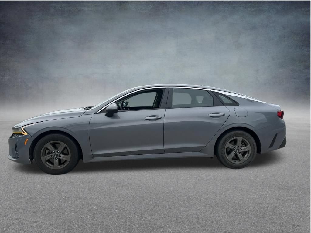 Used 2022 Kia K5 LXS FWD image 2