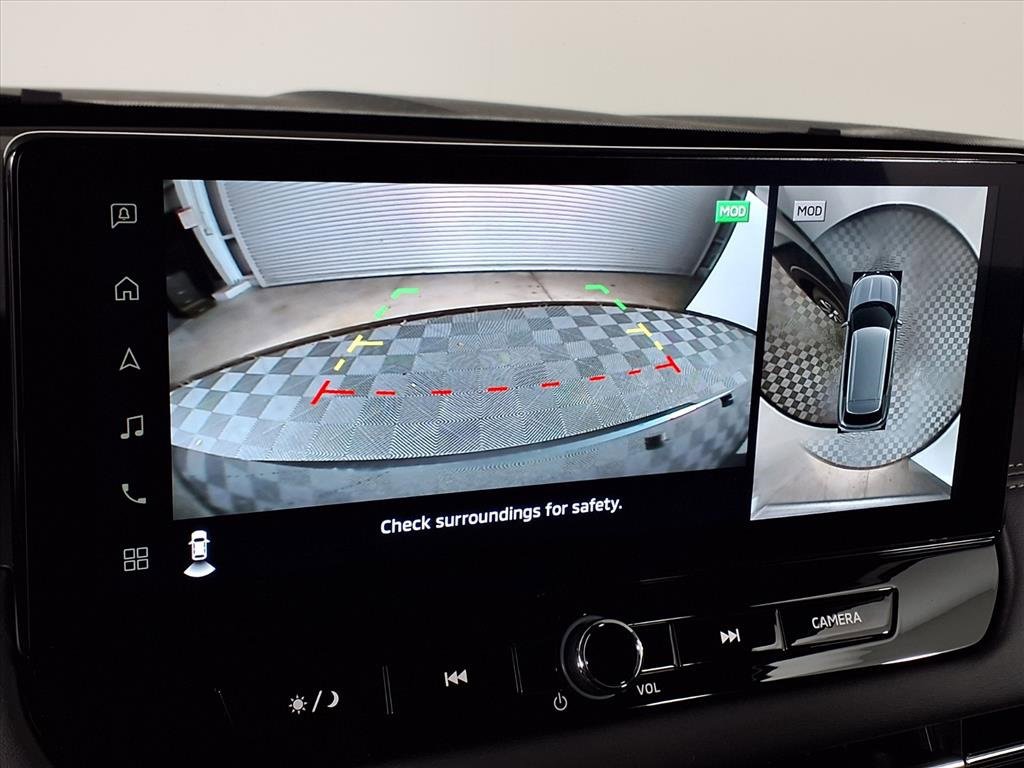 New 2025 Mitsubishi Outlander SE image 16