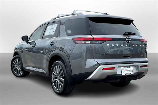 New 2025 Nissan Pathfinder SL w/ SL Premium Package image 3
