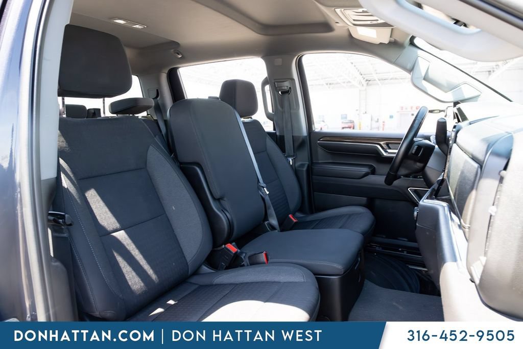 Used 2023 Chevrolet Silverado 1500 LT AWD/4WD image 18