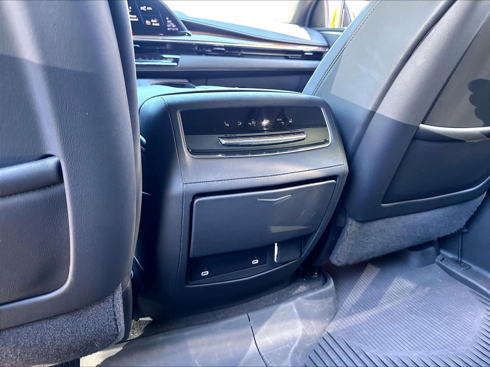 Used 2024 Cadillac Escalade Premium Luxury w/ LPO, Floor Liner Package AWD/4WD image 37