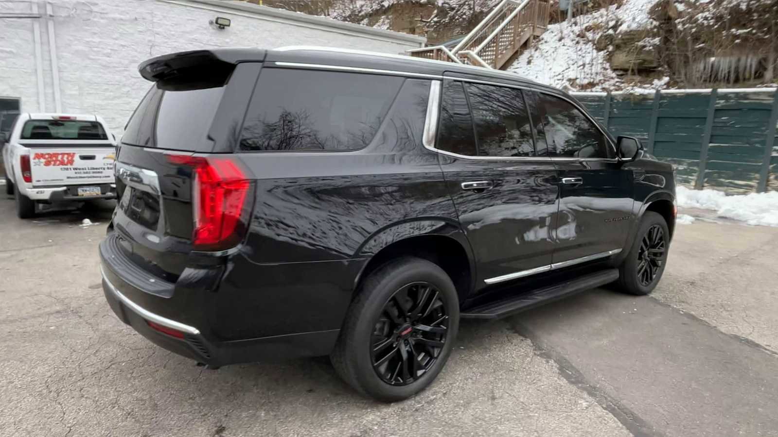 Certified 2023 GMC Yukon SLT image 9