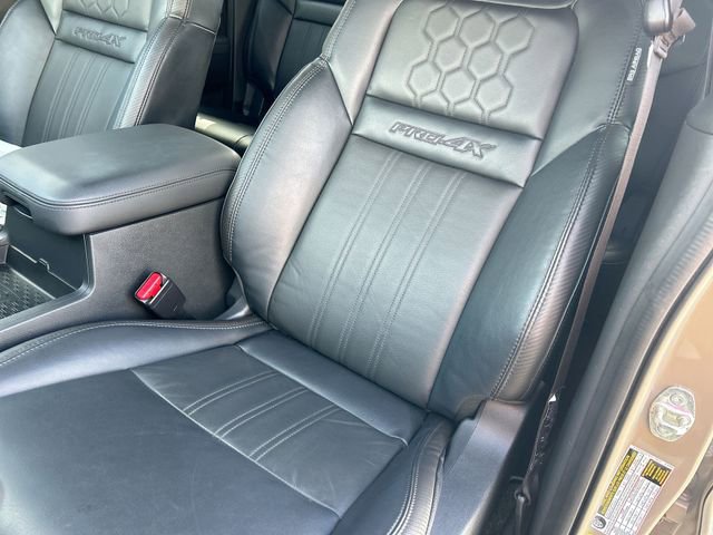 Used 2022 Nissan Frontier PRO-4X w/ Pro-4X Premium Package image 15