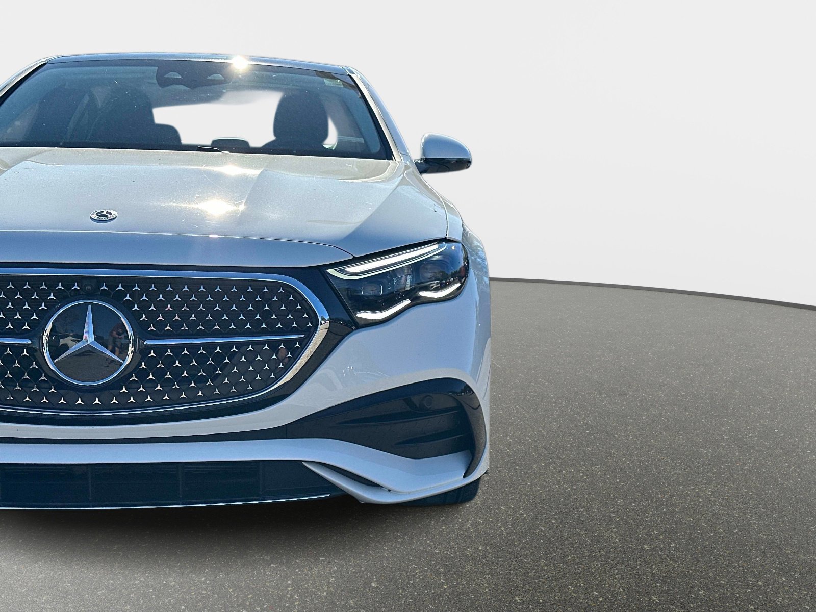 Used 2025 Mercedes-Benz E 350 Sedan image 9