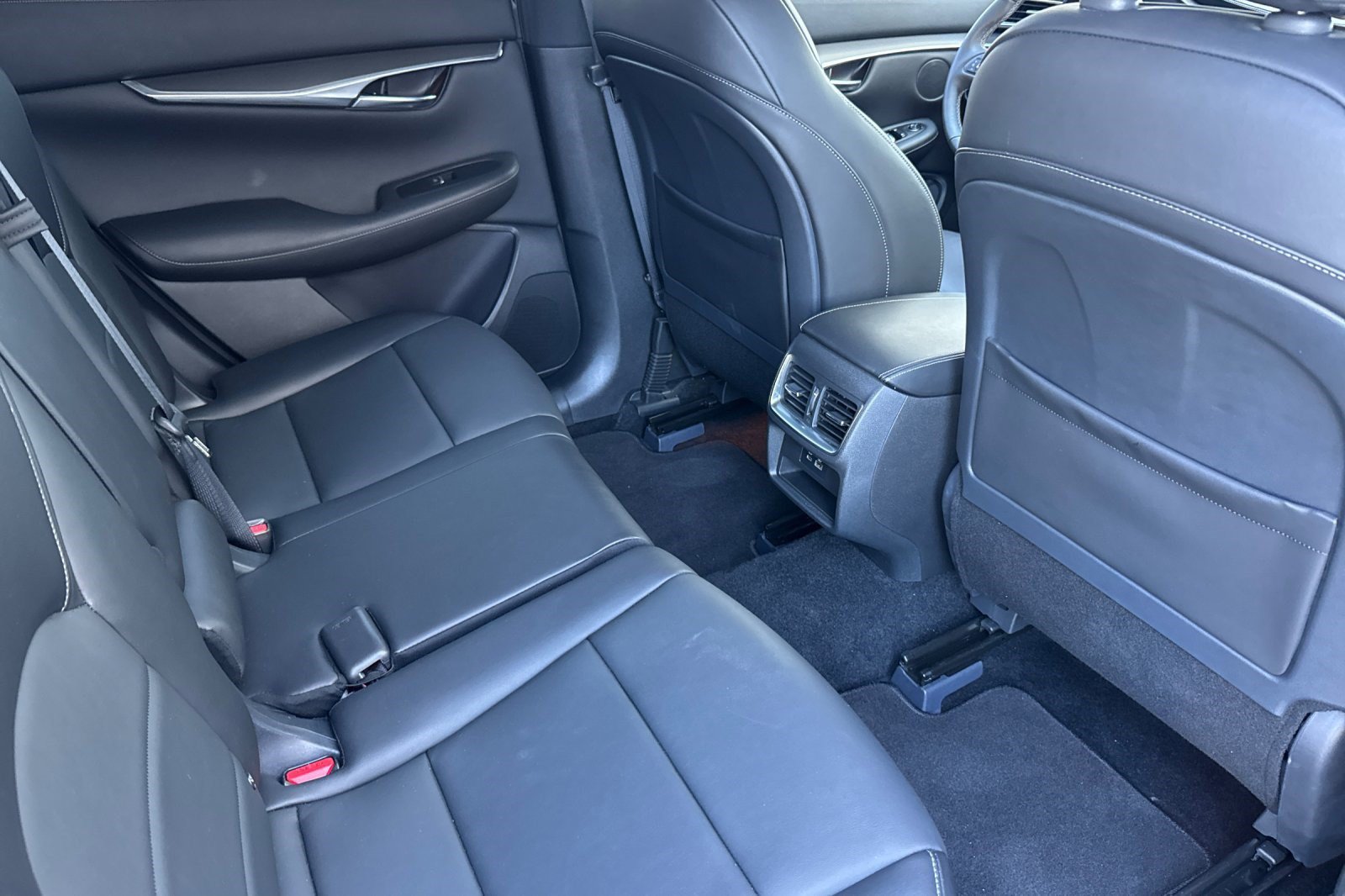 Used 2025 INFINITI QX50 Pure AWD/4WD image 32
