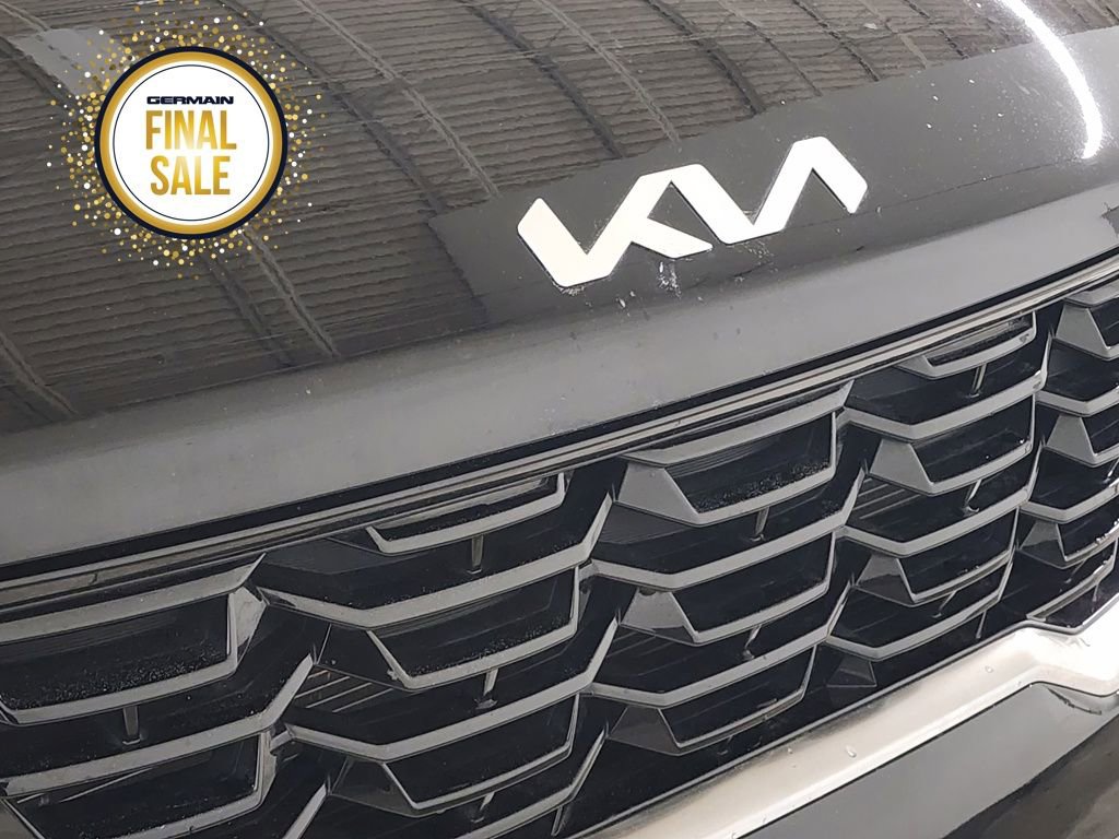 Certified 2024 Kia Sorento S image 11