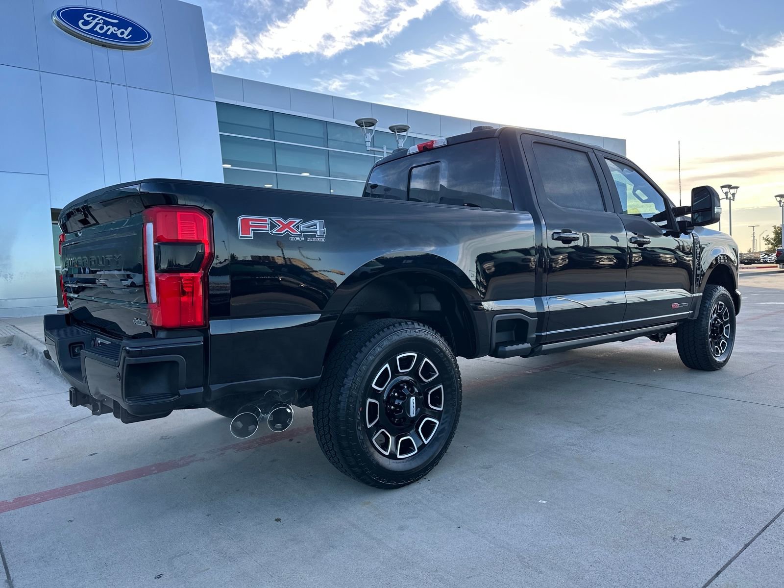 New 2026 Ford F350 Platinum w/ FX4 Off-Road Package AWD/4WD image 5