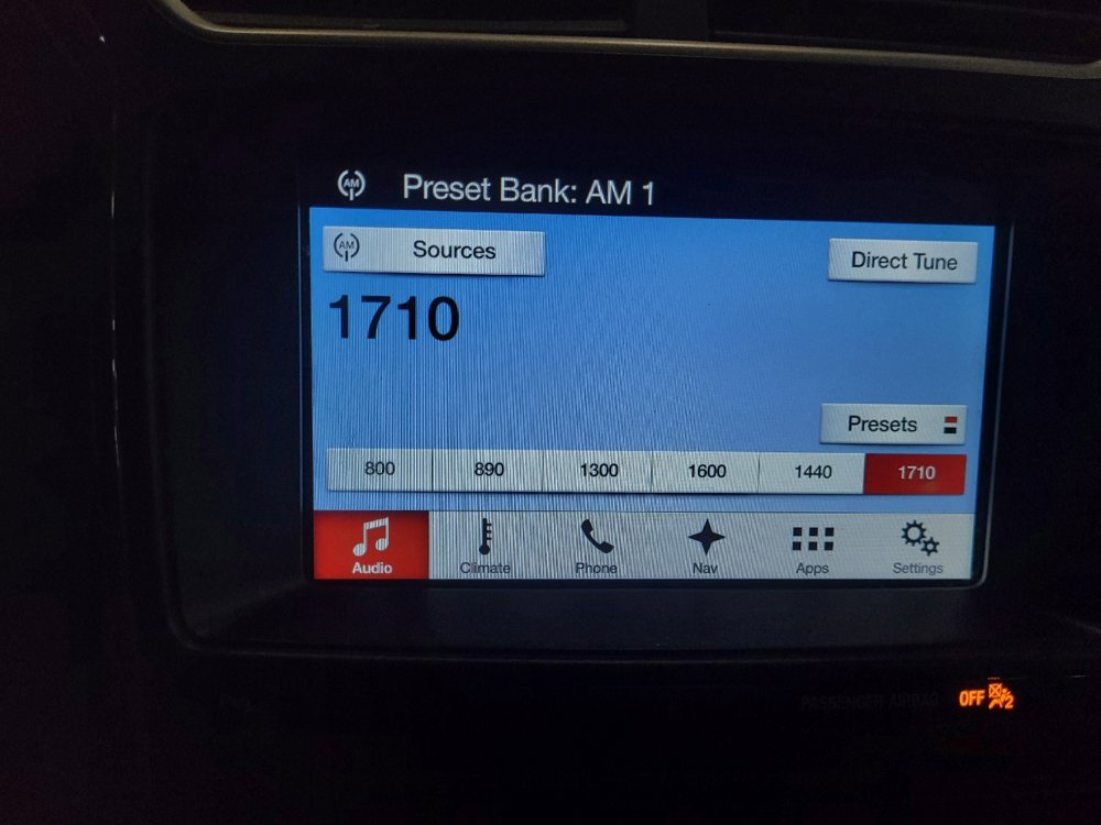 Used 2017 Ford Explorer XLT w/ Equipment Group 202A image 25