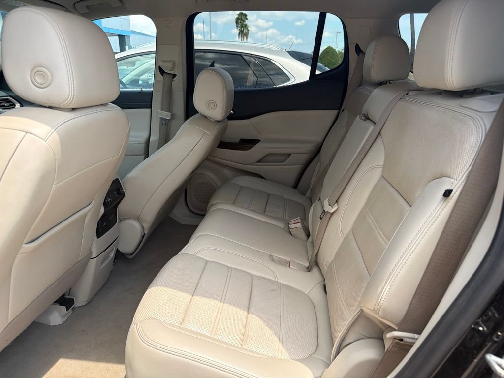 Used 2023 GMC Acadia Denali FWD image 5