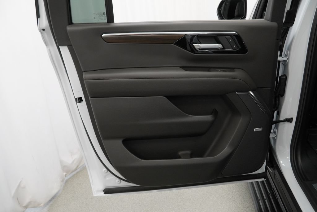 New 2026 Chevrolet Suburban High Country AWD/4WD image 27