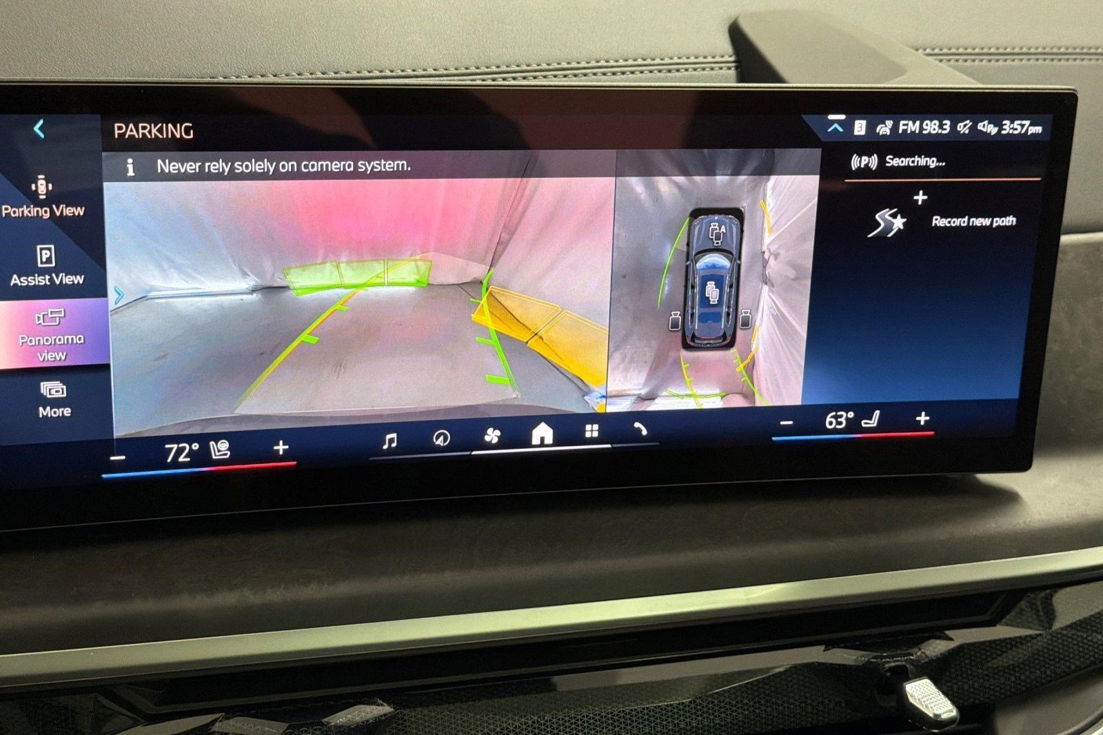 Used 2026 BMW X7 xDrive40i w/ Premium Package AWD/4WD image 29