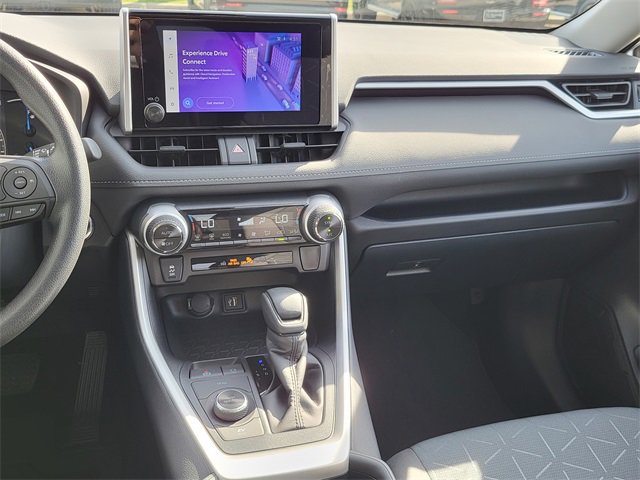 Used 2025 Toyota RAV4 XLE image 33