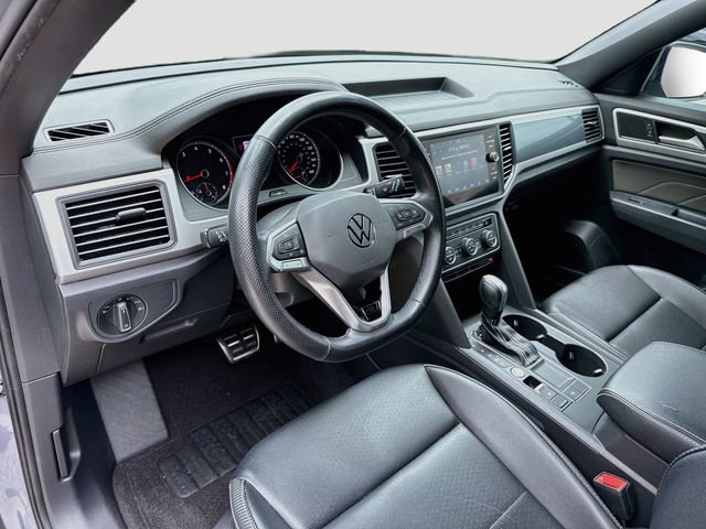 Used 2021 Volkswagen Atlas Cross Sport SE w/ V6 Towing Package FWD image 25