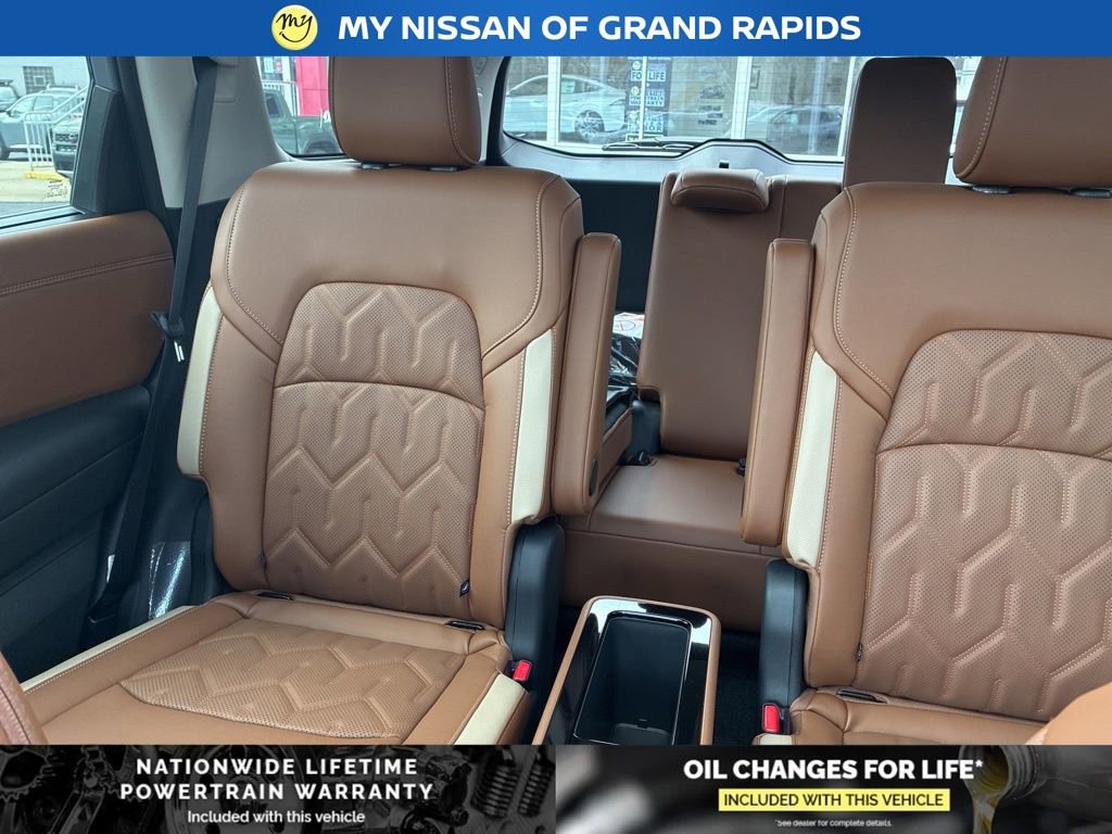 New 2026 Nissan Pathfinder Platinum image 26