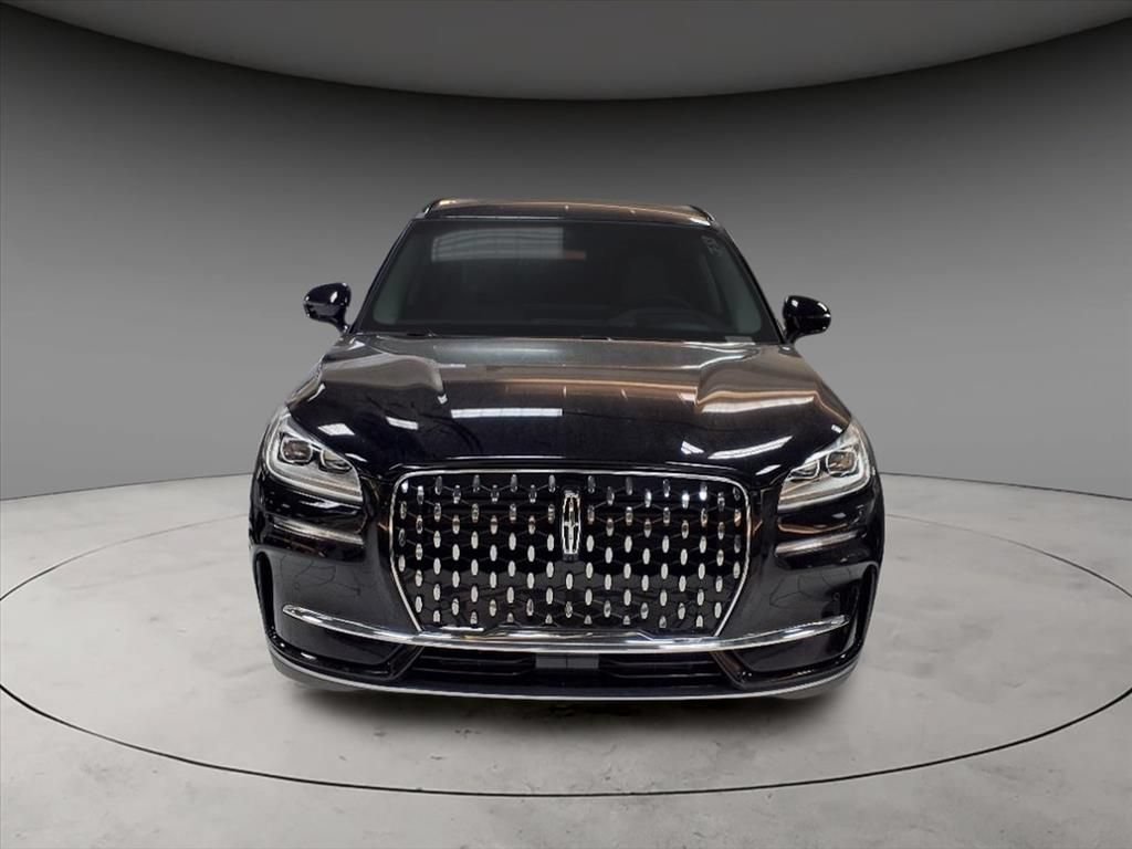 New 2025 Lincoln Corsair Reserve w/ Equipment Group 202A AWD/4WD image 2