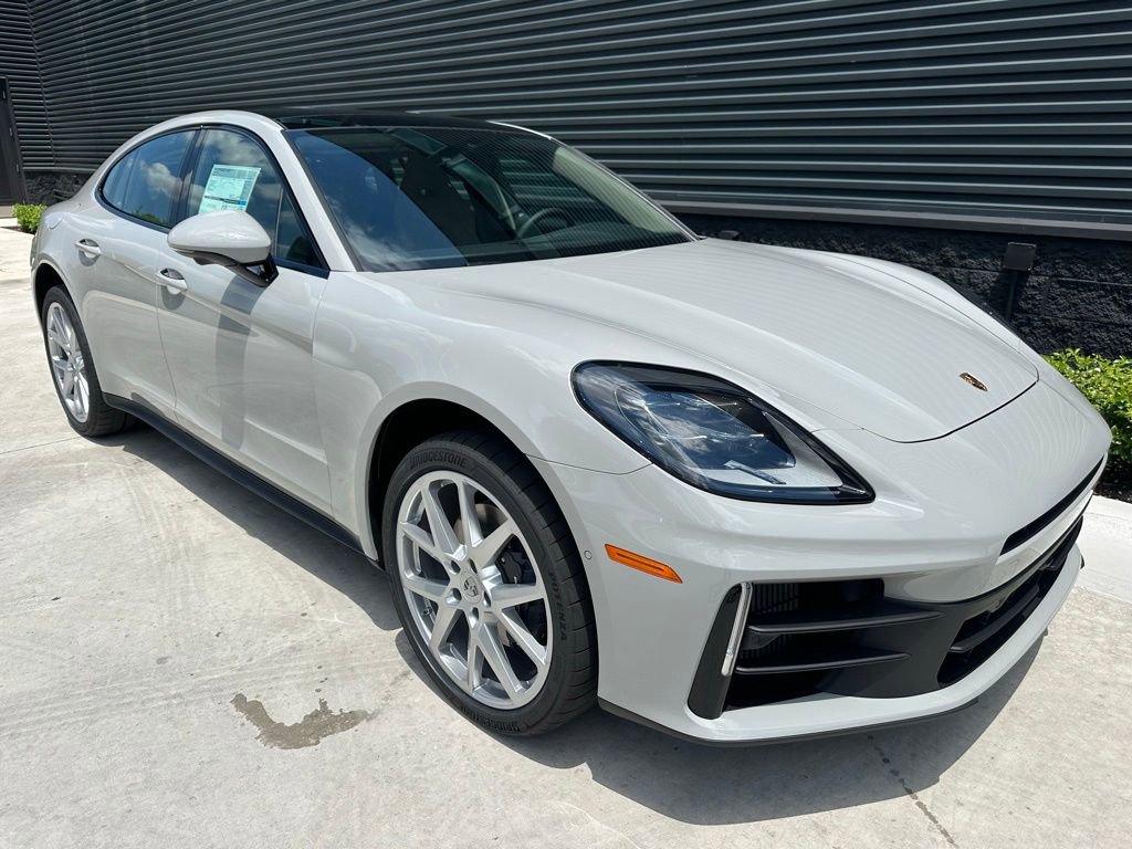 Used 2025 Porsche Panamera image 10