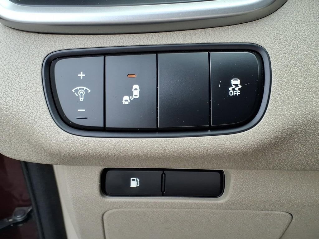 Used 2018 Kia Sorento LX w/ LX V6 Convenience Package image 15