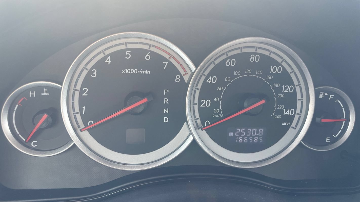 Used 2005 Subaru Outback 2.5i AWD/4WD image 14