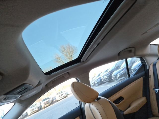 New 2025 Nissan Sentra SV w/ SV Premium Package image 18