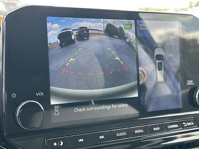 Used 2022 Nissan Pathfinder Platinum w/ Lighting Package (N93) image 16