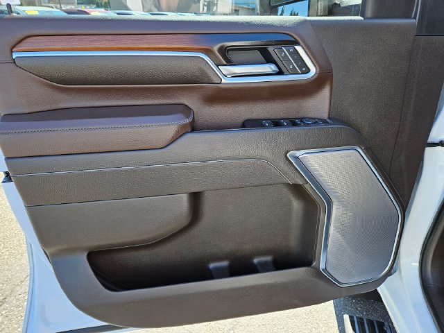 Used 2025 GMC Sierra 3500 Denali w/ Denali Reserve Package AWD/4WD image 24