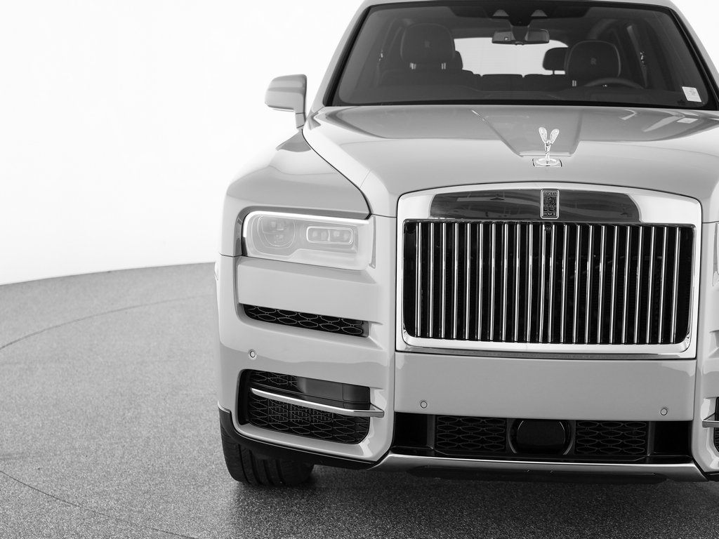 Certified 2024 Rolls-Royce Cullinan AWD/4WD image 41