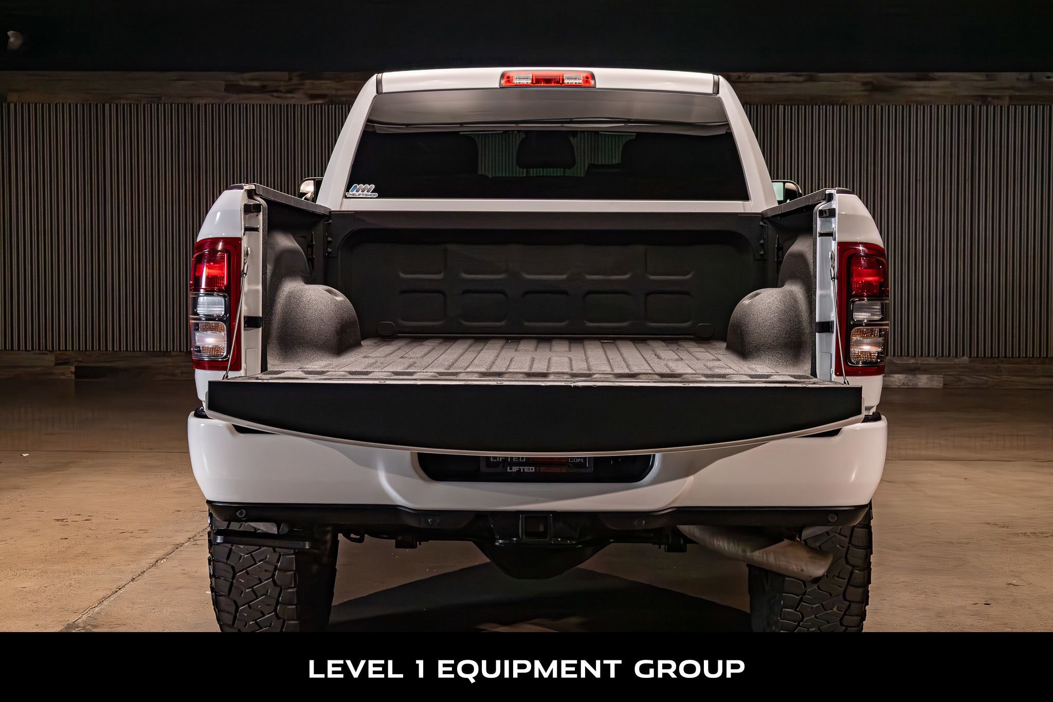 Used 2021 RAM 2500 Big Horn w/ Night Edition image 8