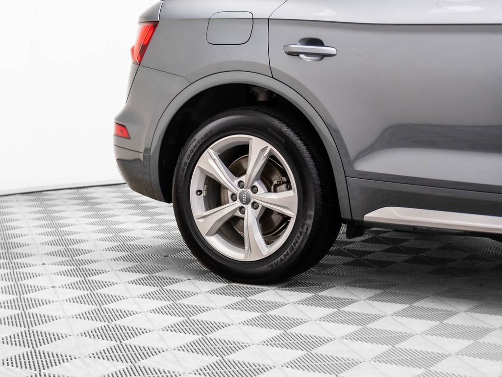 Used 2020 Audi Q5 2.0T Premium w/ Convenience Package image 38