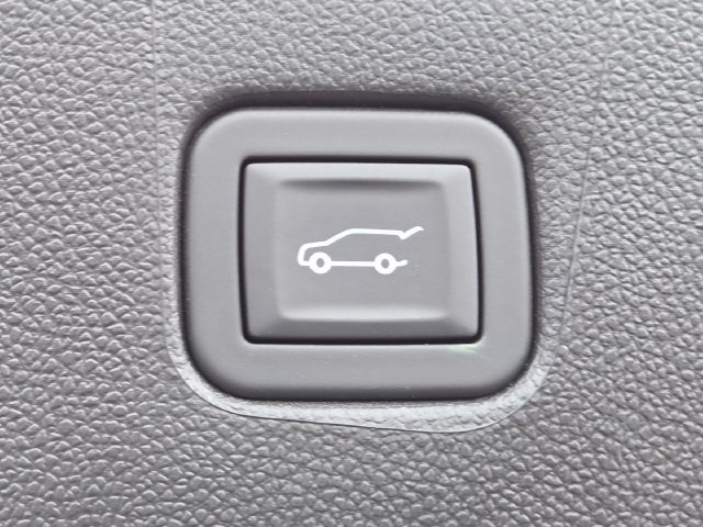 New 2026 Chevrolet Blazer LT w/ Convenience Package AWD/4WD image 19