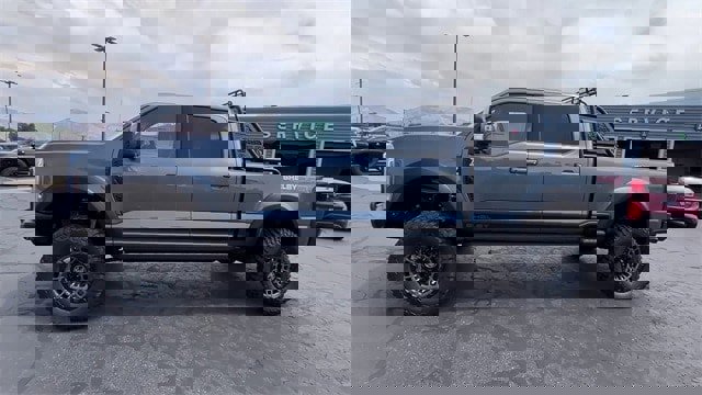 New 2025 Ford F250 Lariat w/ Lariat Ultimate Package image 4