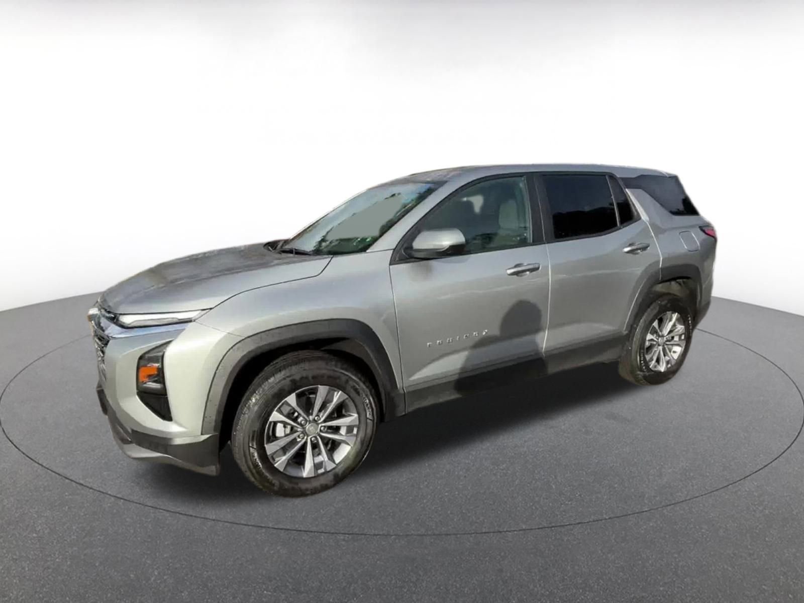 Used 2025 Chevrolet Equinox LT image 8