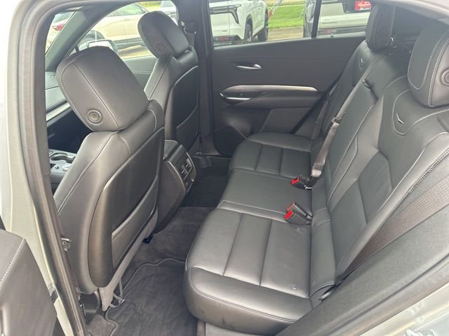 Used 2025 Cadillac XT4 Premium Luxury image 17