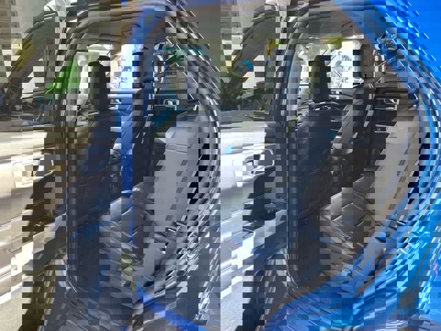 Used 2021 Ford Explorer XLT w/ Equipment Group 202A image 28