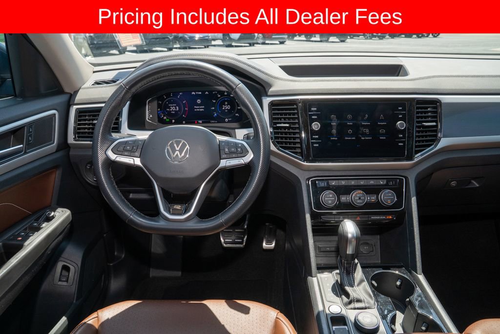 Used 2022 Volkswagen Atlas SEL R-Line AWD/4WD image 7