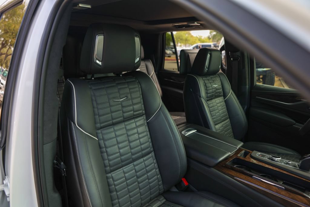 Used 2023 Cadillac Escalade Sport Platinum RWD image 33