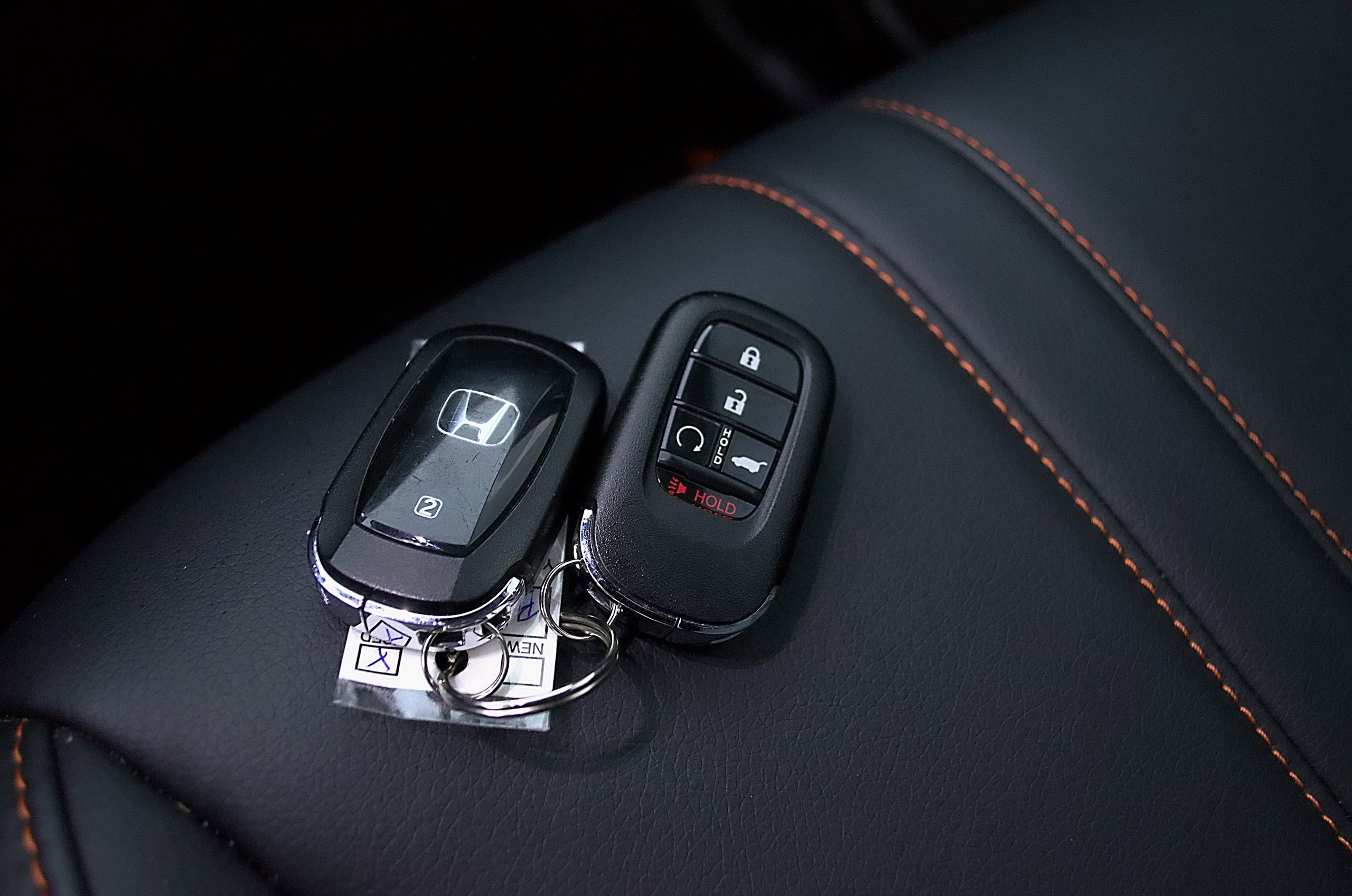 Used 2025 Honda Pilot TrailSport image 13