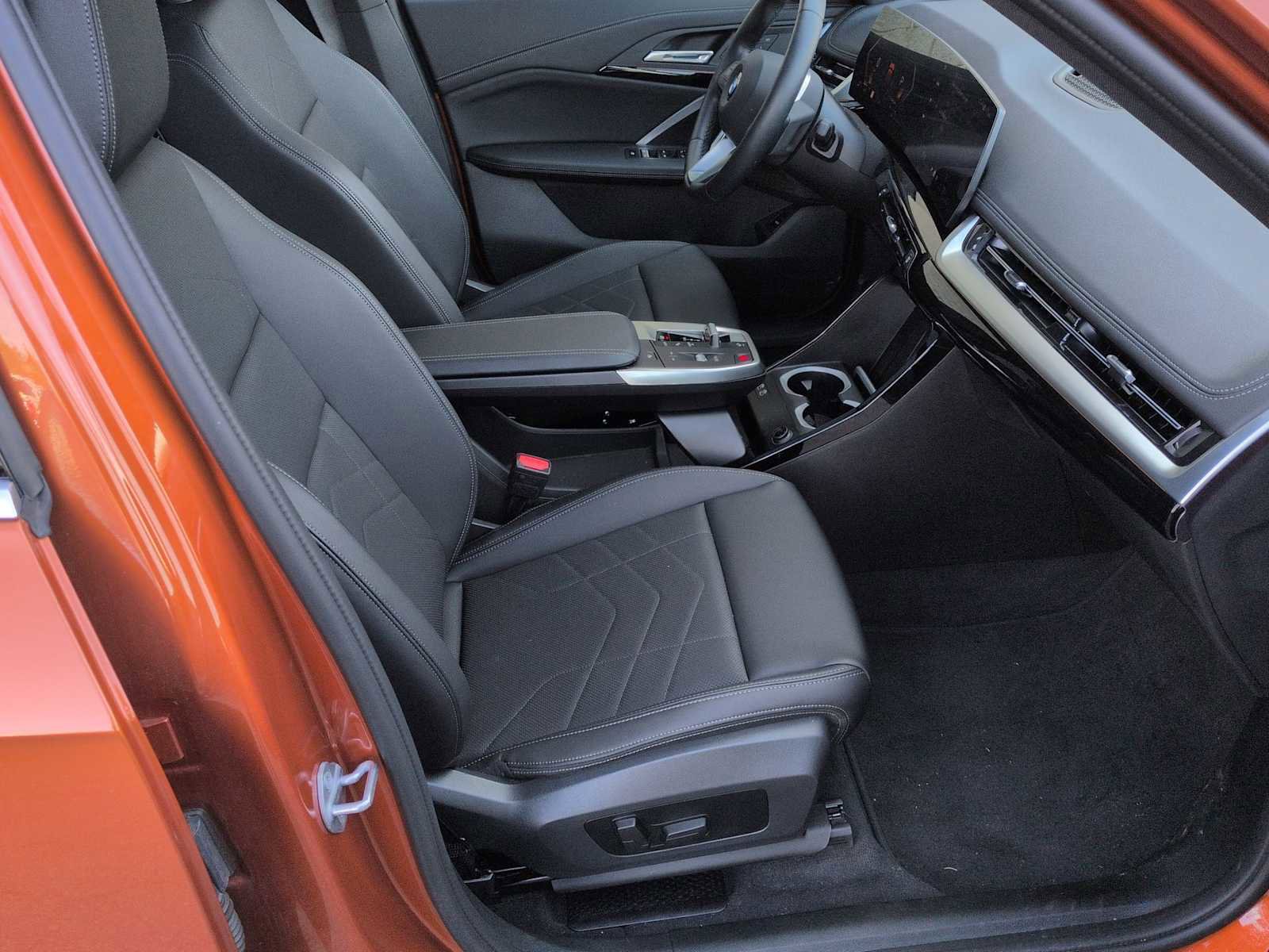 Used 2025 BMW X1 xDrive28i w/ Convenience Package image 24