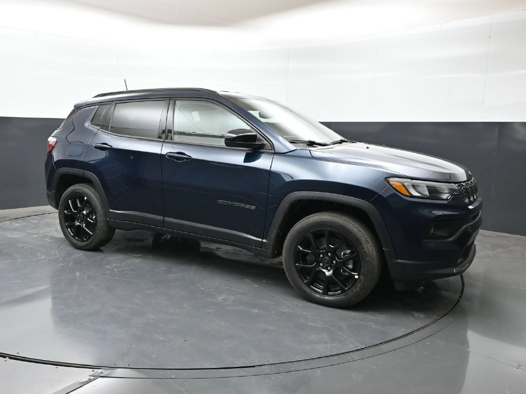 New 2026 Jeep Compass Latitude AWD/4WD image 28