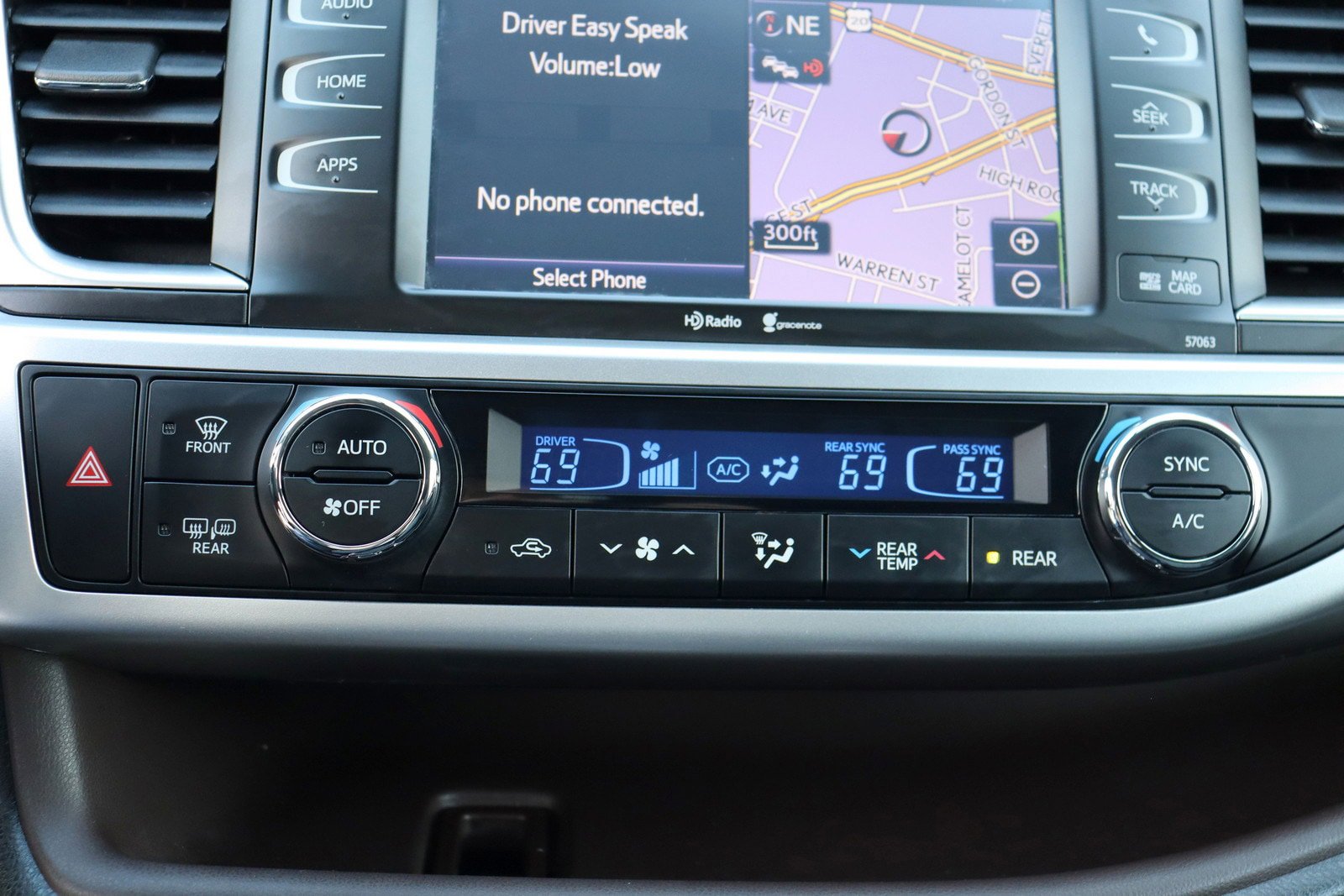 Used 2015 Toyota Highlander XLE image 38