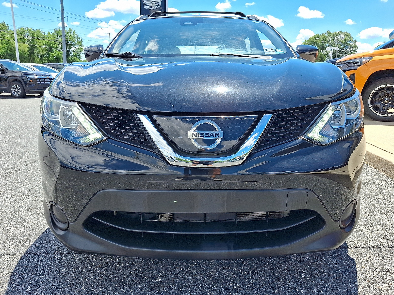 Used 2019 Nissan Rogue Sport SV AWD/4WD image 2
