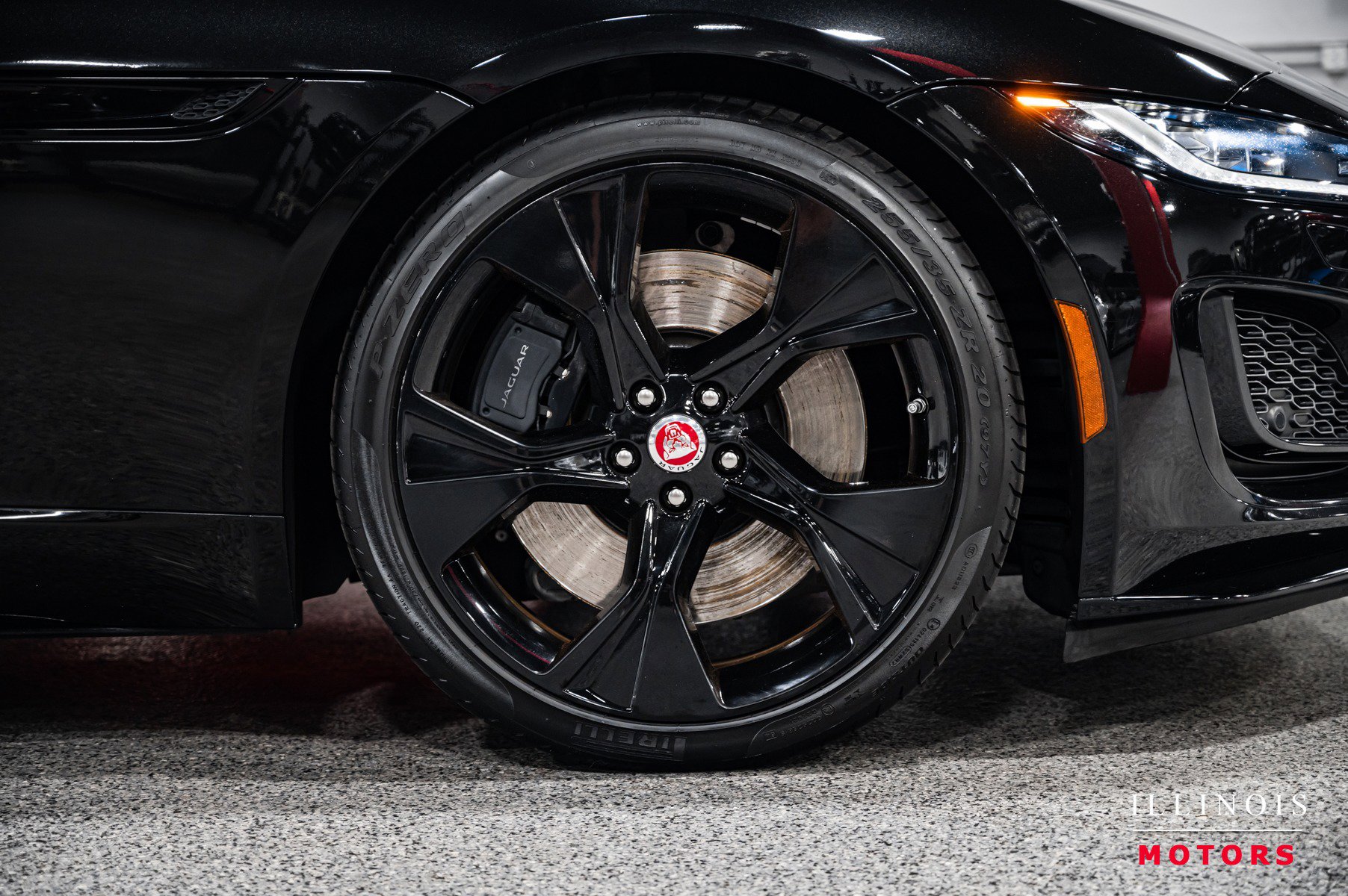 Used 2021 Jaguar F-TYPE R-Dynamic image 12