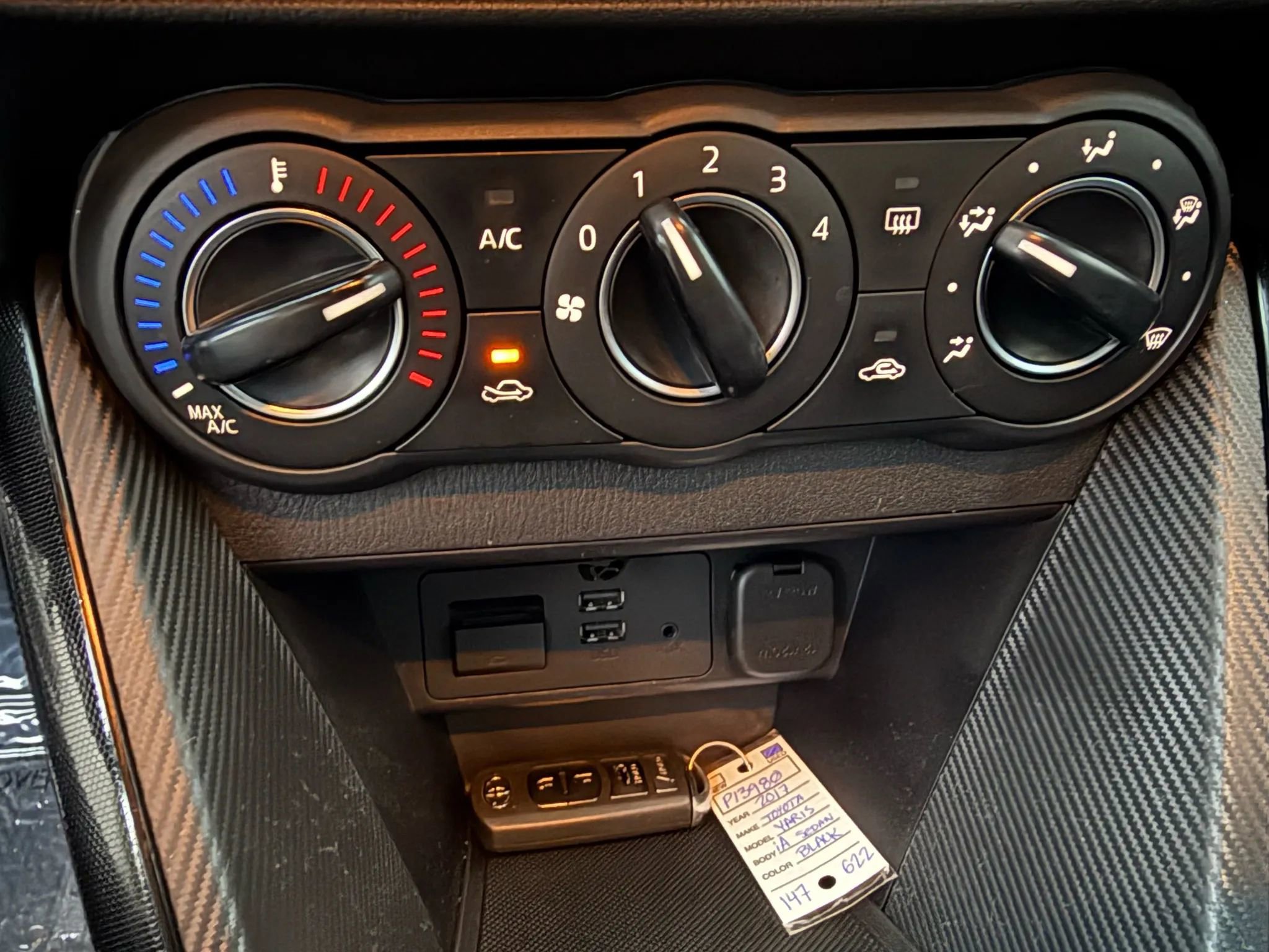 Used 2017 Toyota Yaris iA image 21