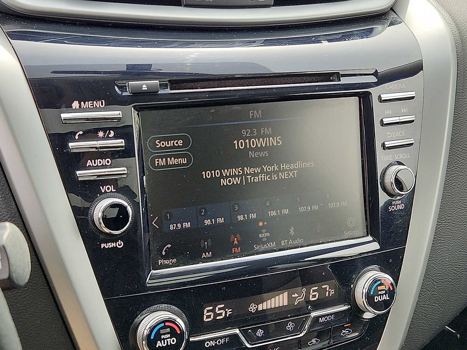 Used 2019 Nissan Murano SV w/ Premium Package AWD/4WD image 16