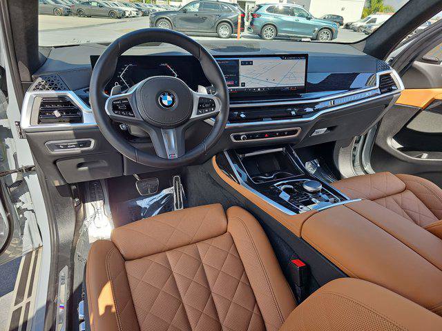 Certified 2024 BMW X7 xDrive40i w/ M Sport Package image 18