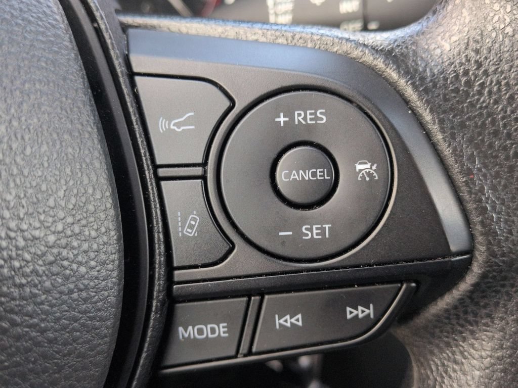 Used 2025 Toyota RAV4 LE FWD image 21