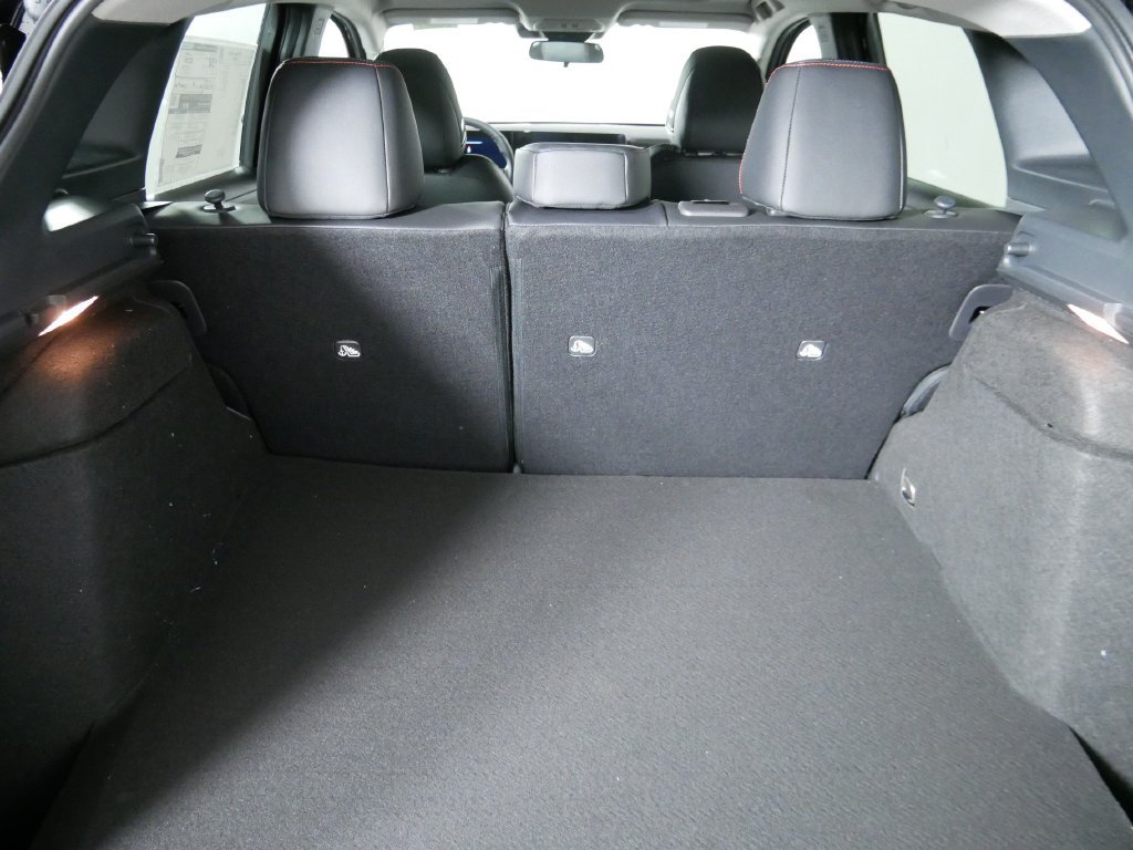 New 2027 Nissan Kicks SR AWD/4WD image 15